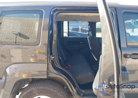 2011 Jeep Liberty Sport from USA, damaged, VIN 1J4PN2GK6BW572266